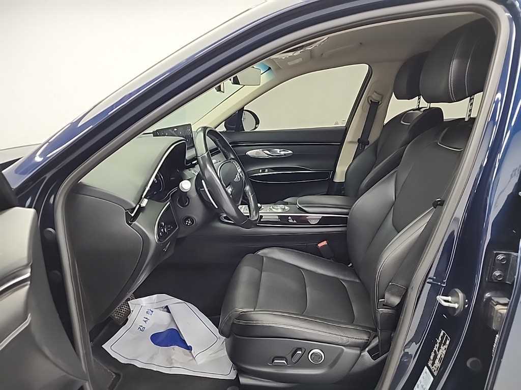 Genesis GV70 - Vista 11