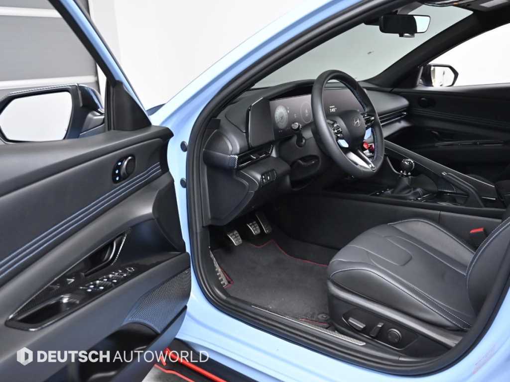 HYUNDAI Avante - Vista 11