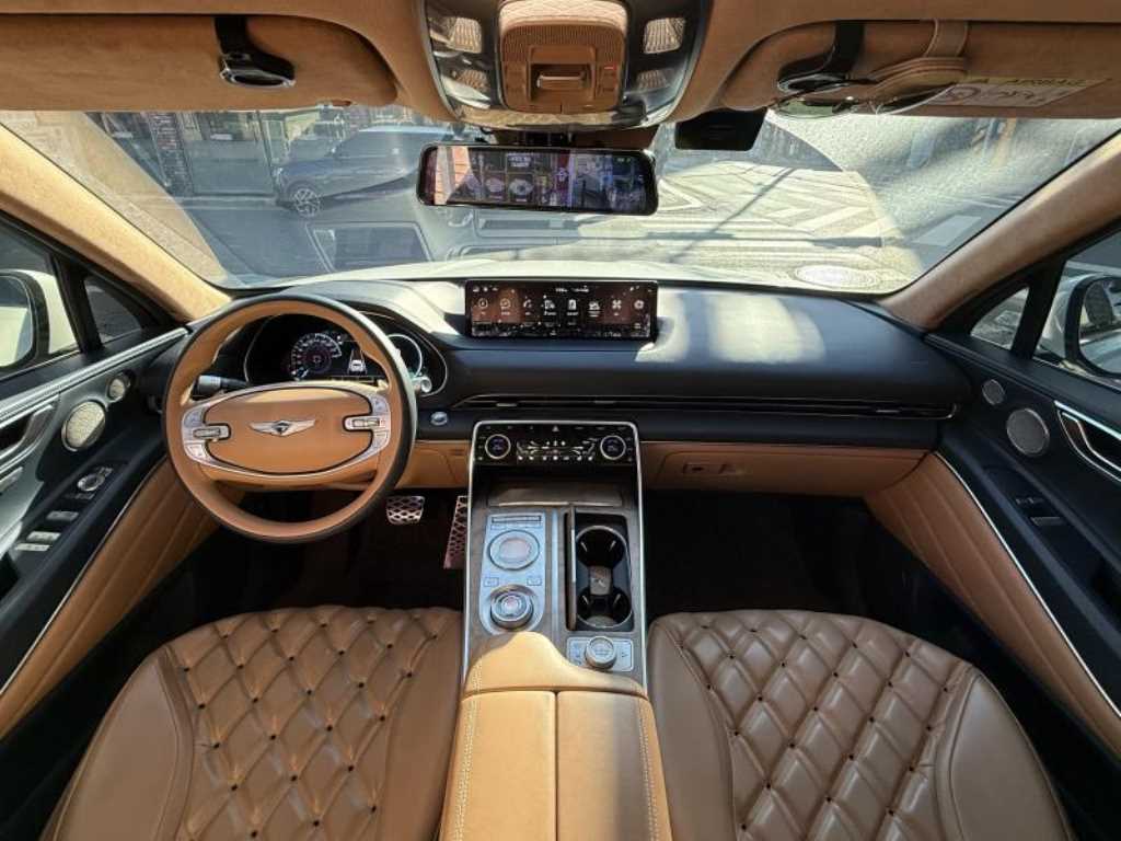 Genesis GV80 - Vista 5