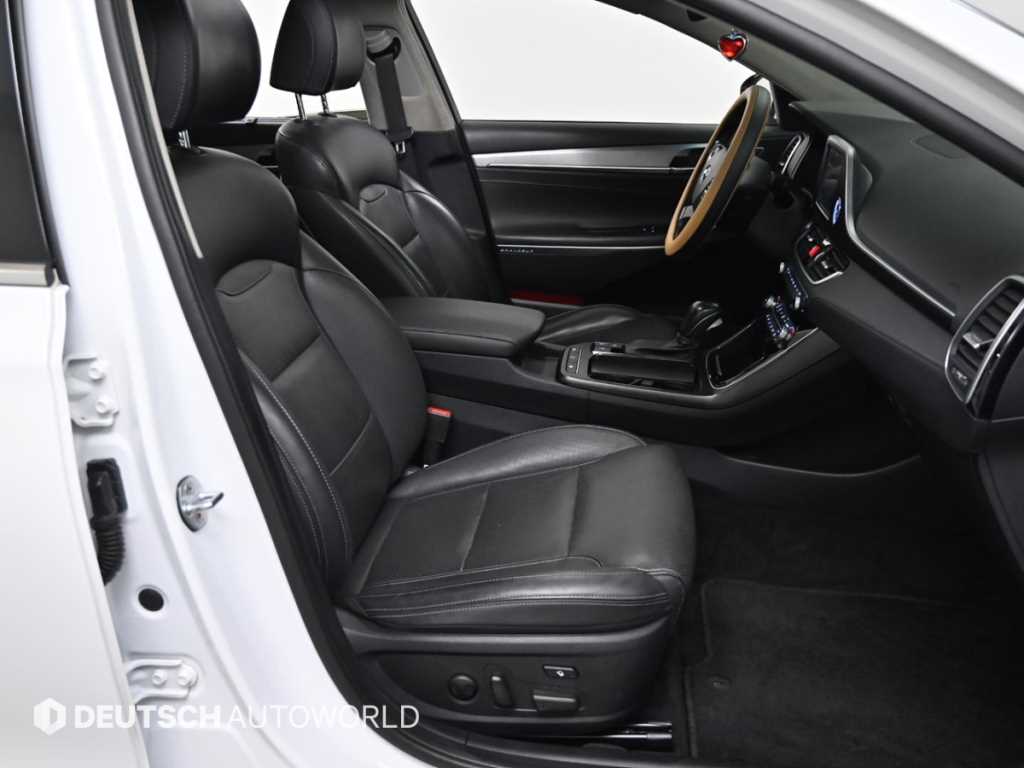 HYUNDAI Grandeur - Vista 10