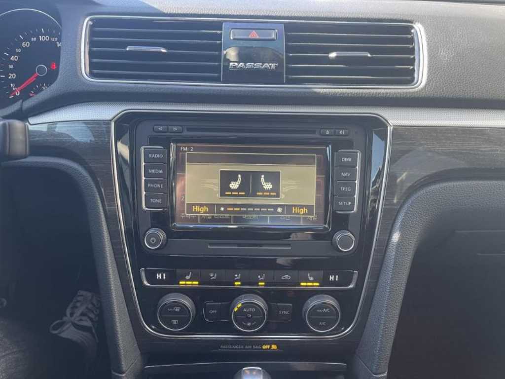 Volkswagen Passat - Vista 9