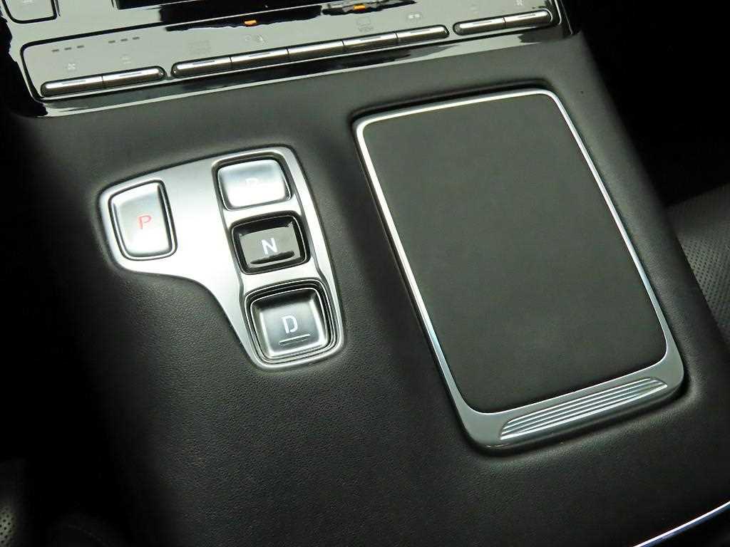 HYUNDAI Grandeur - Vista 11