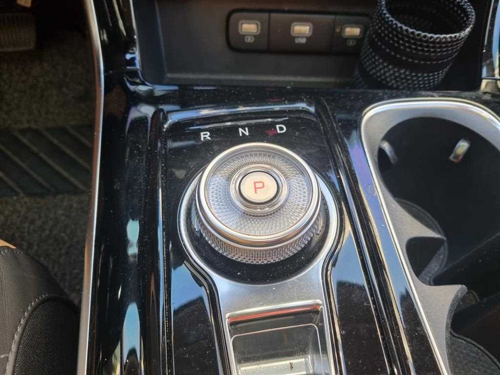 KIA Carnival - Vista 6