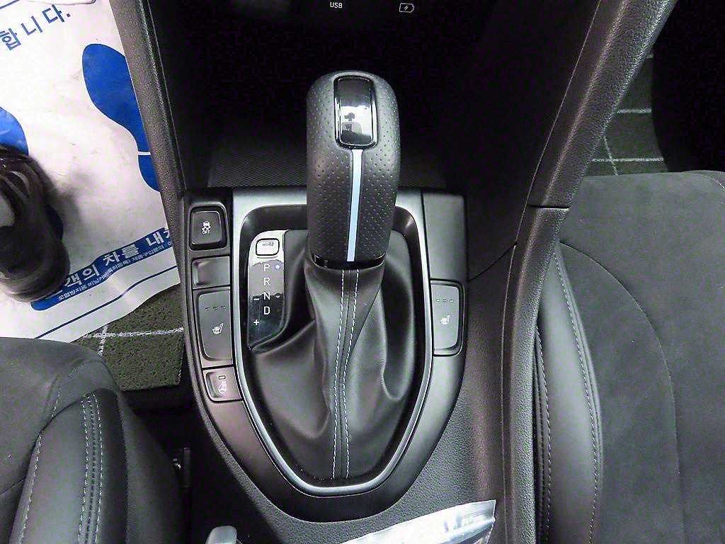 HYUNDAI Veloster - Vista 10