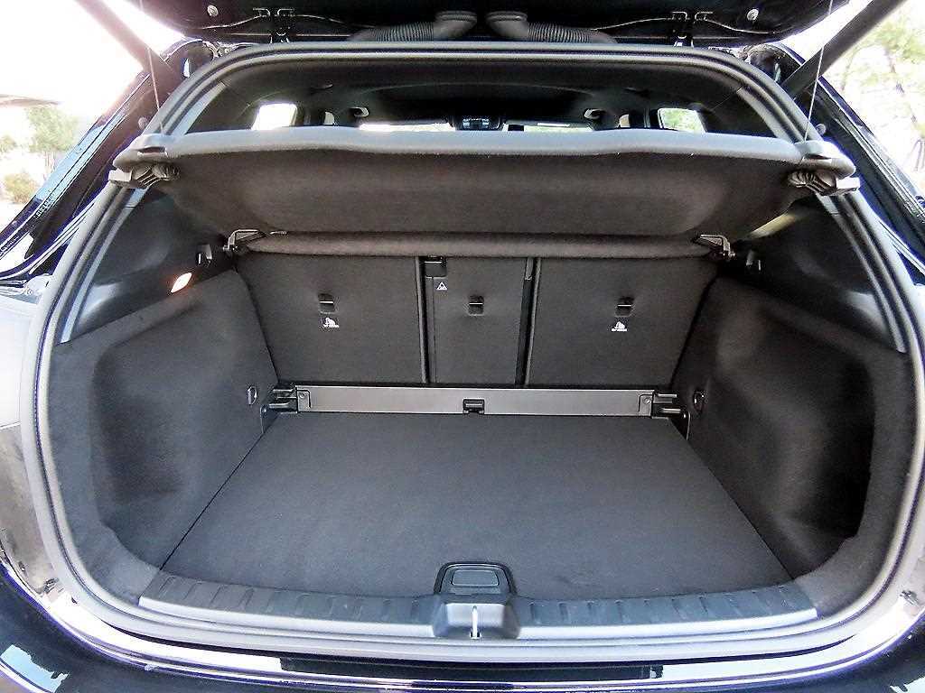 Mercedes Benz GLA Class 2025 Negro - Importación desde Corea - HF Imports Iquique - Foto 17