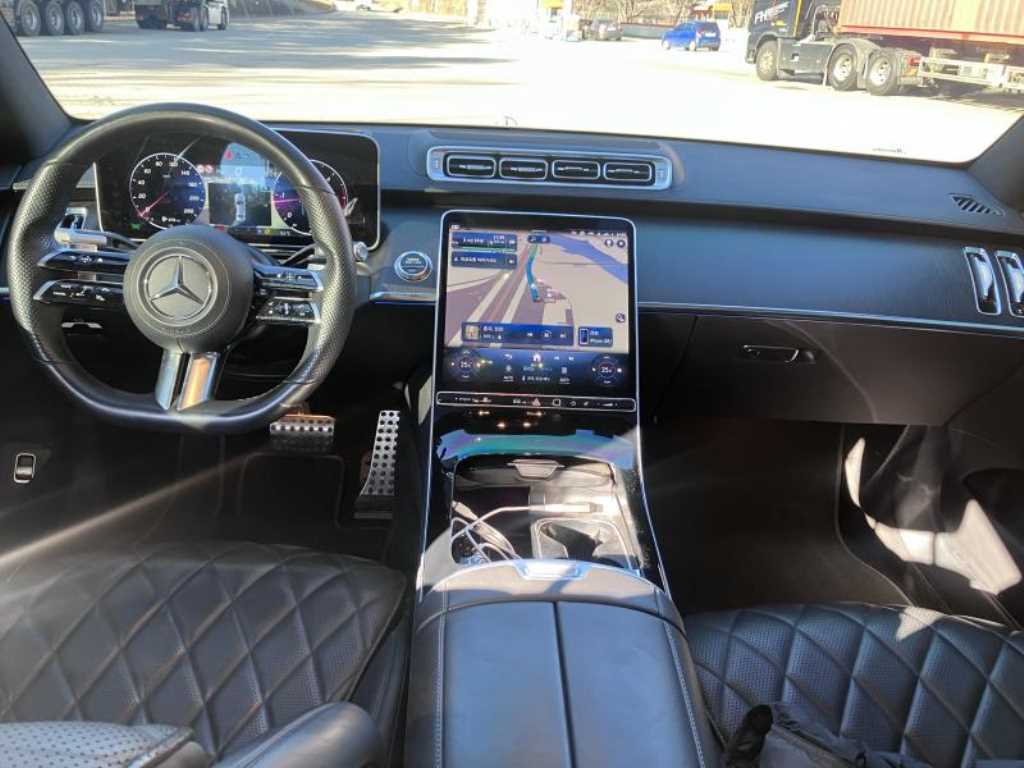 Mercedes Benz S Class - Vista 5