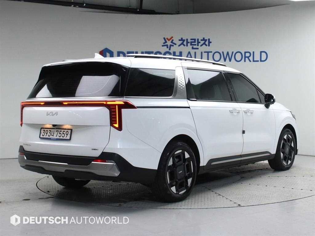 KIA Carnival - Vista 2