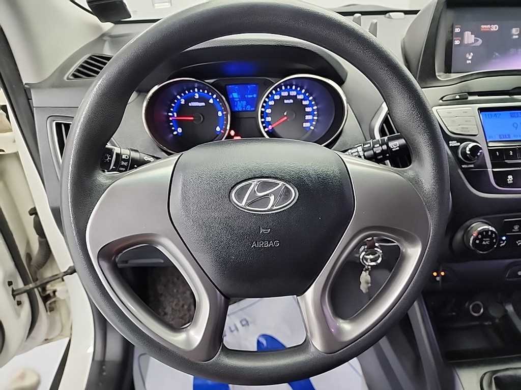 HYUNDAI Tucson - Vista 9