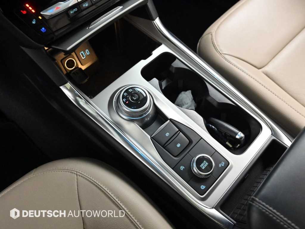 Ford Explorer - Vista 9