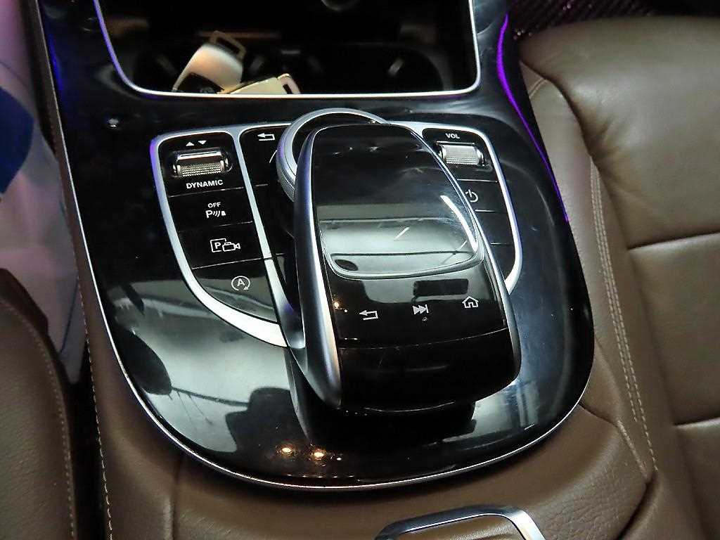 Mercedes Benz E class 2017 Negro - Importación desde Corea - HF Imports Iquique - Foto 14