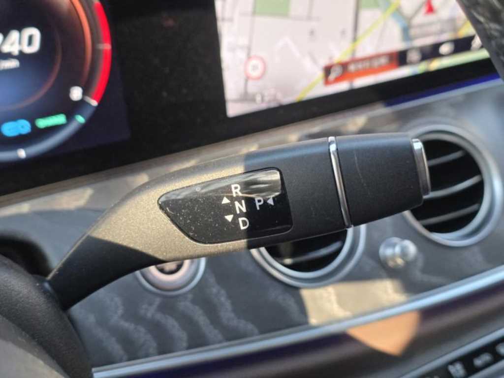 Mercedes Benz E class - Vista 10