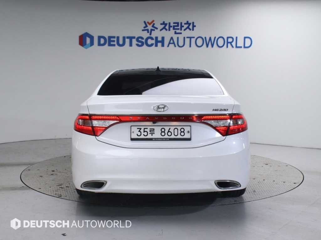 HYUNDAI Grandeur - Vista 4