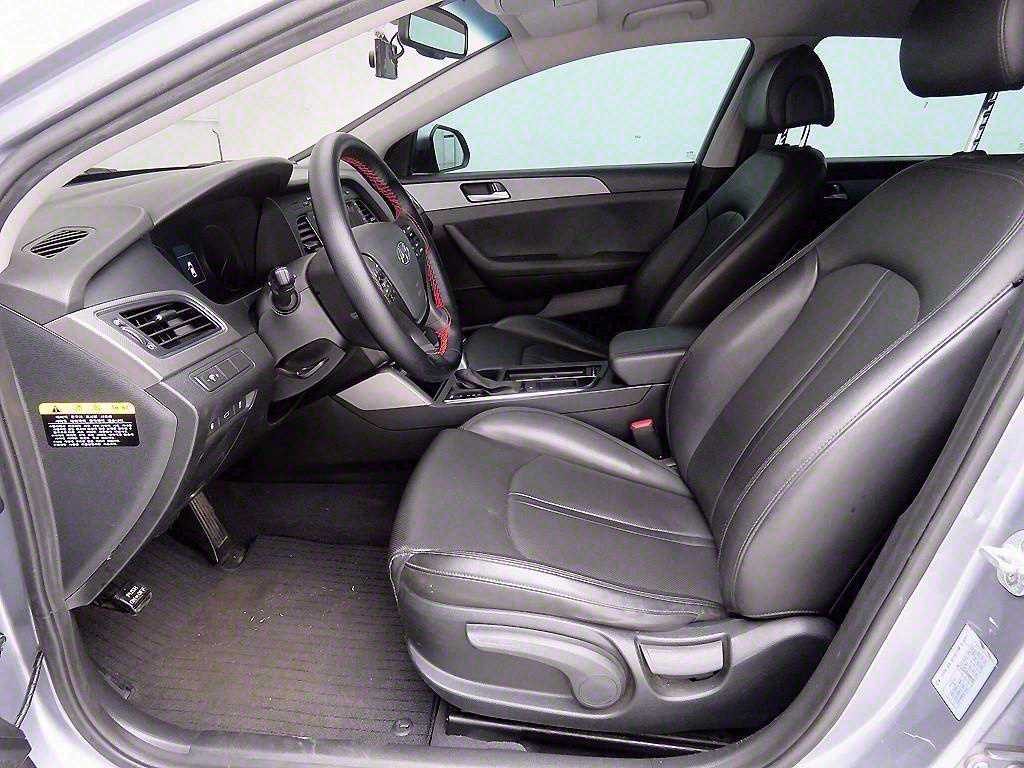 HYUNDAI Sonata - Vista 5