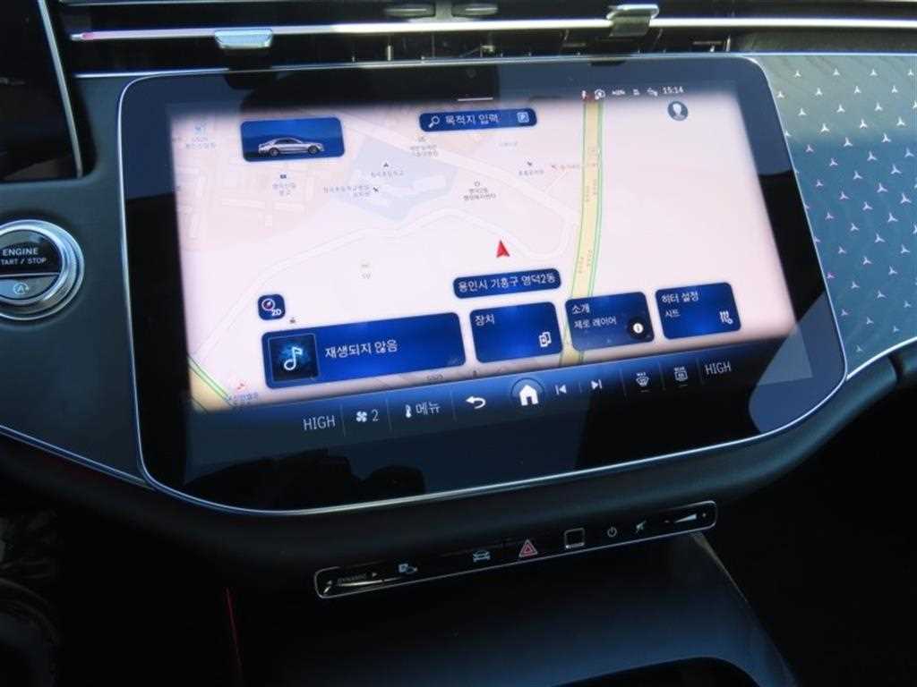 Mercedes Benz E class - Vista 8