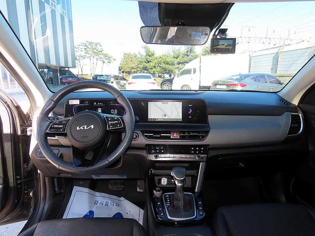 KIA Seltos - Vista 7