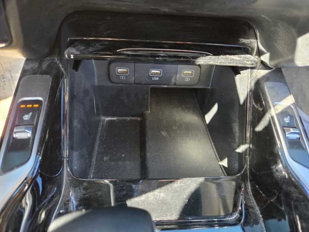 KIA Sorento - Vista 11