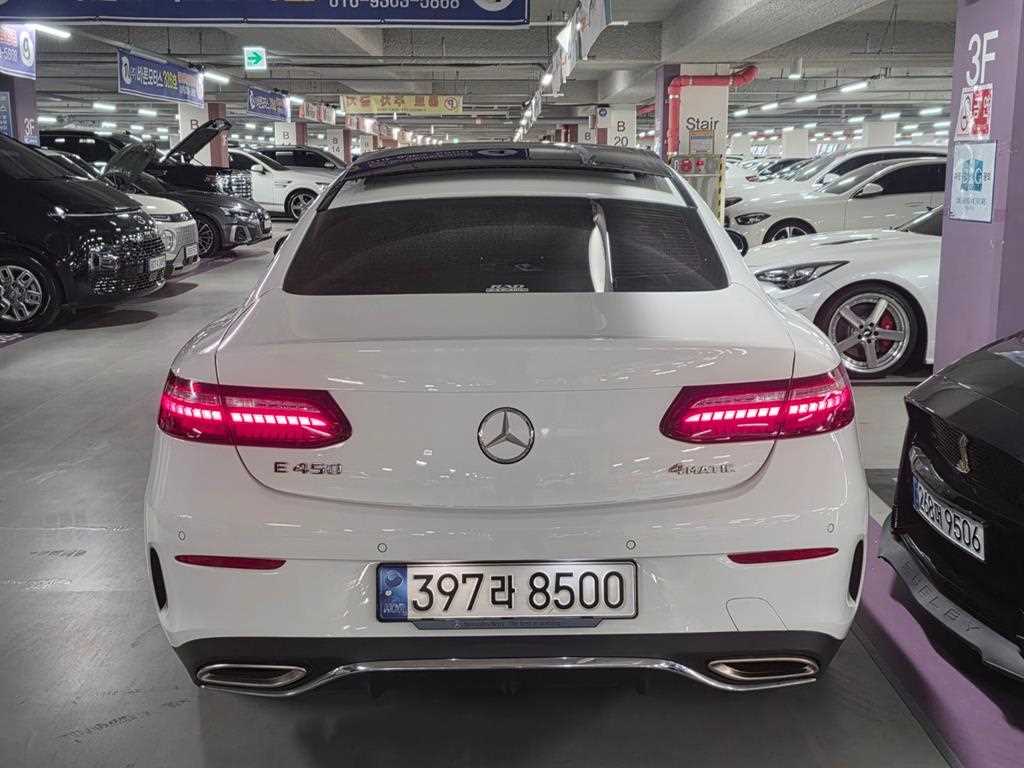 Mercedes Benz E class - Vista 6