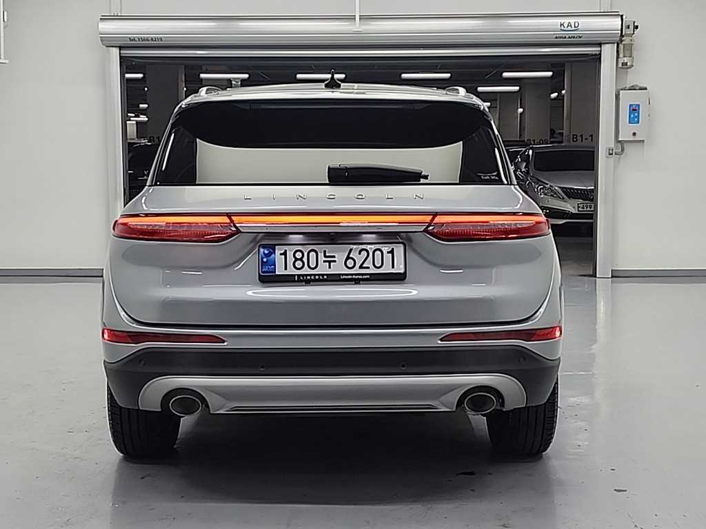 Lincoln Corsair - Vista 3