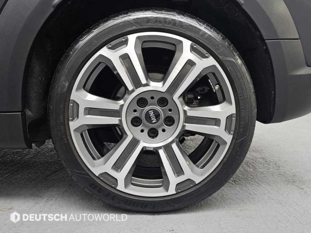 Mini Countryman - Vista 5