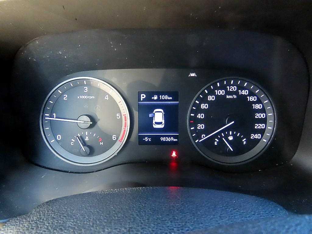 HYUNDAI Tucson - Vista 9