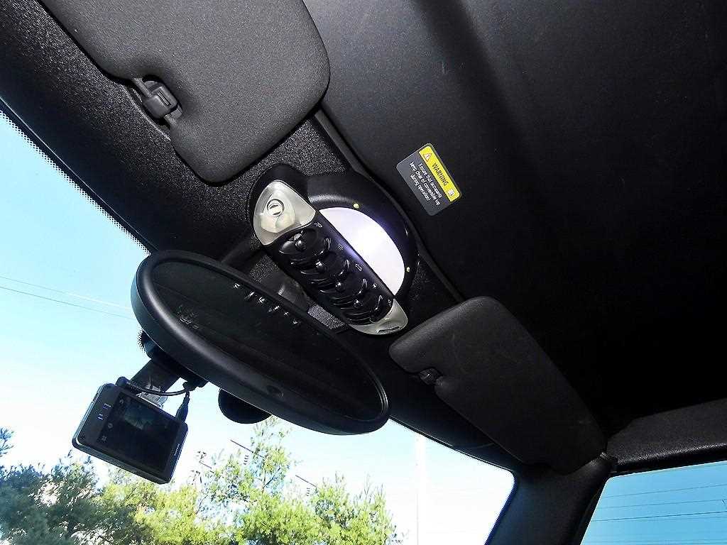 Mini Cooper Convertible 2012 Negro - Importación desde Corea - HF Imports Iquique - Foto 18