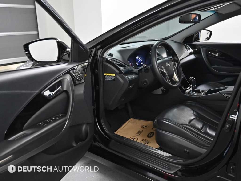 HYUNDAI Grandeur - Vista 11