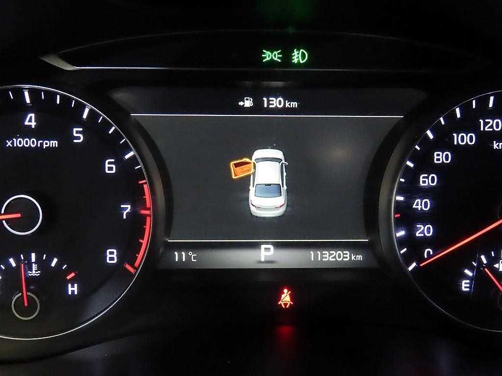 KIA K7 - Vista 9