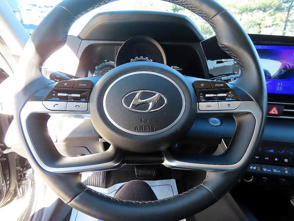 HYUNDAI Avante - Vista 8