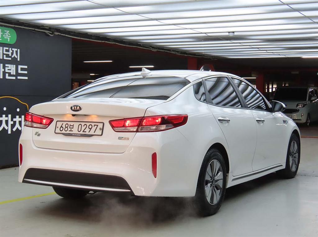 KIA K5 - Vista 4