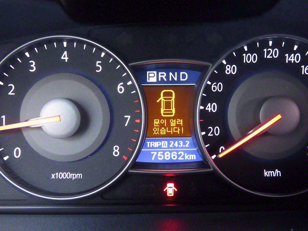 KIA Opirus 2011 Negro - Importación desde Corea - HF Imports Iquique - Foto 9