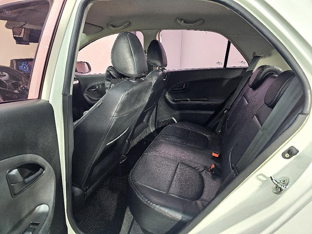 KIA Morning - Vista 9