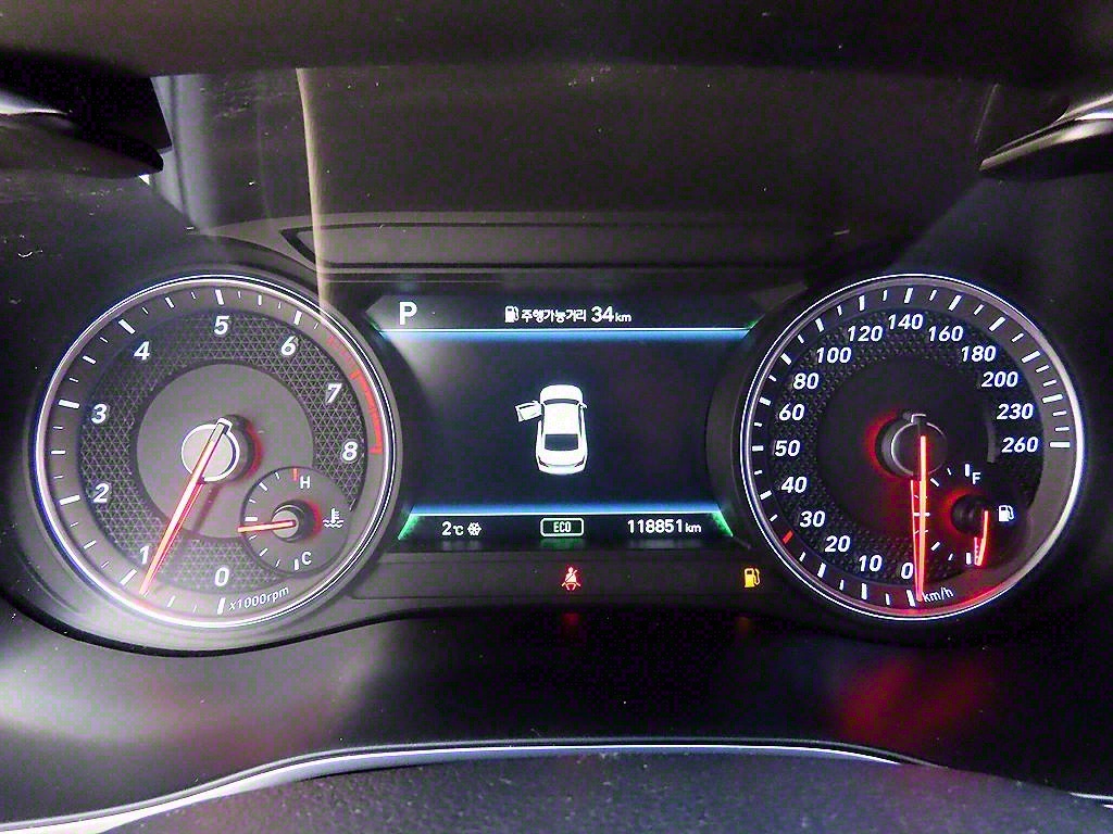 Genesis G70 - Vista 9