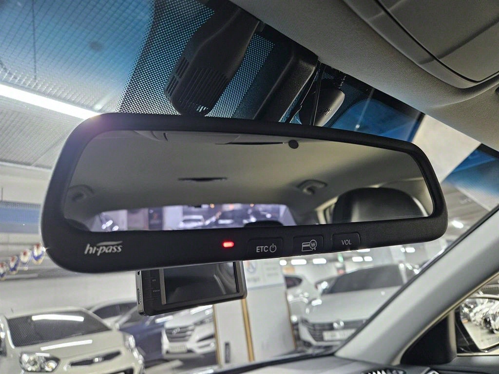 HYUNDAI Grandeur 2018 Gris - Importación desde Corea - HF Imports Iquique - Foto 13