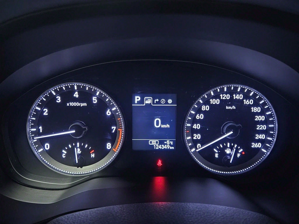 HYUNDAI Grandeur - Vista 7