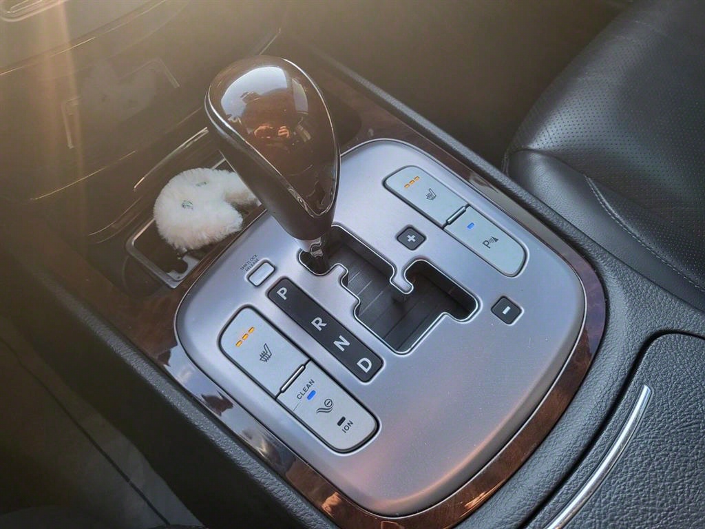 HYUNDAI Genesis - Vista 11