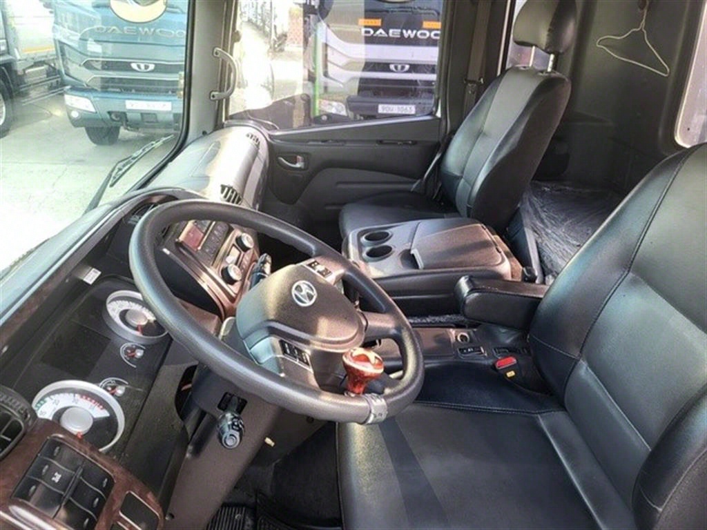 medium and large cargo Cargo - Vista 10