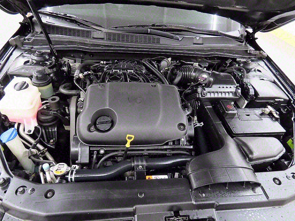 KIA K7 2011 Negro - Importación desde Corea - HF Imports Iquique - Foto 18