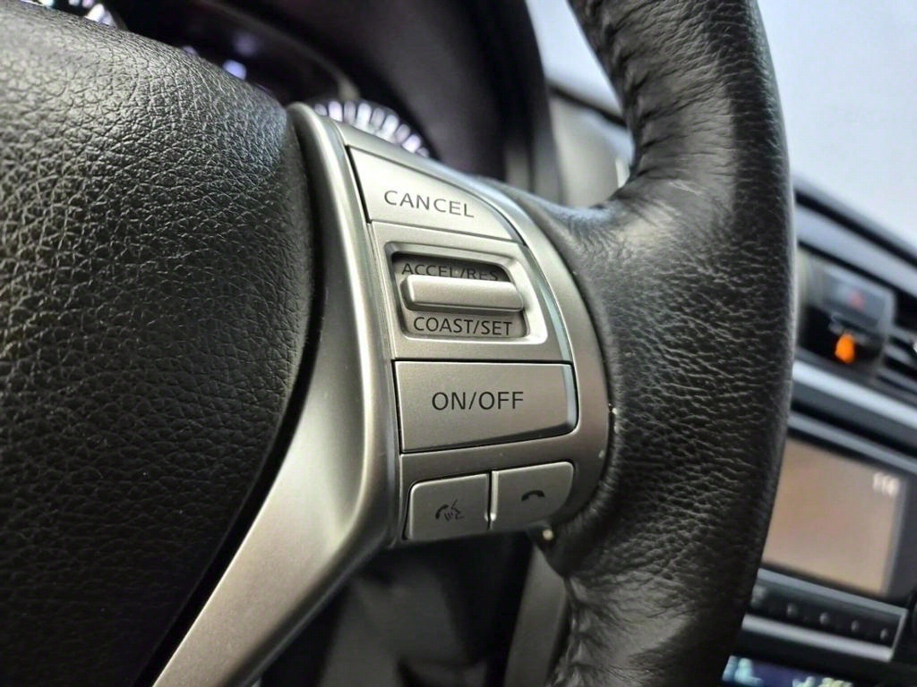 Nissan Altima - Vista 10