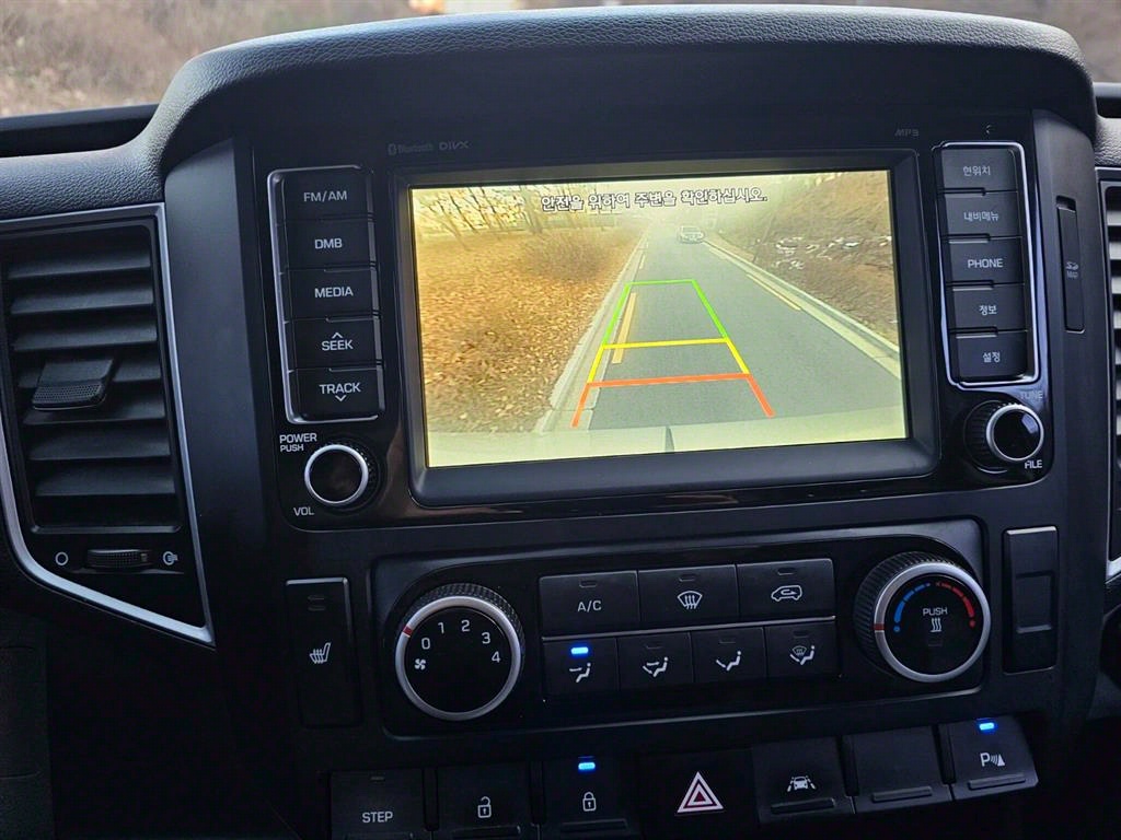 HYUNDAI Solati - Vista 6