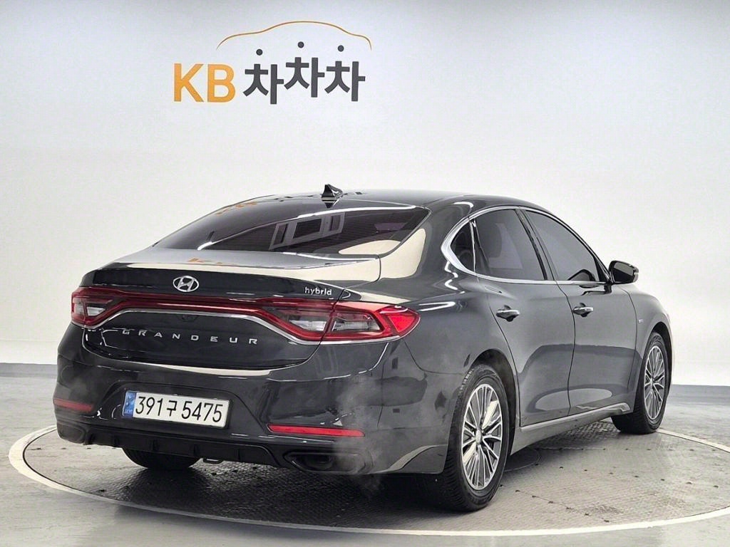 HYUNDAI Grandeur - Vista 4