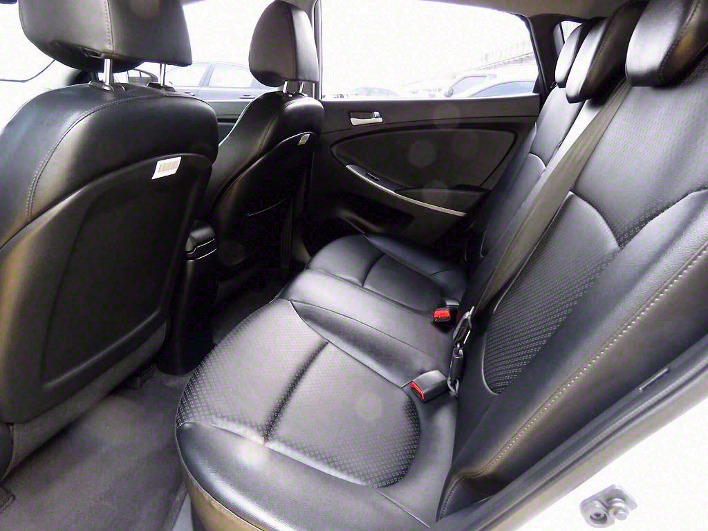 HYUNDAI Accent 2019 Blanco - Importación desde Corea - HF Imports Iquique - Foto 7