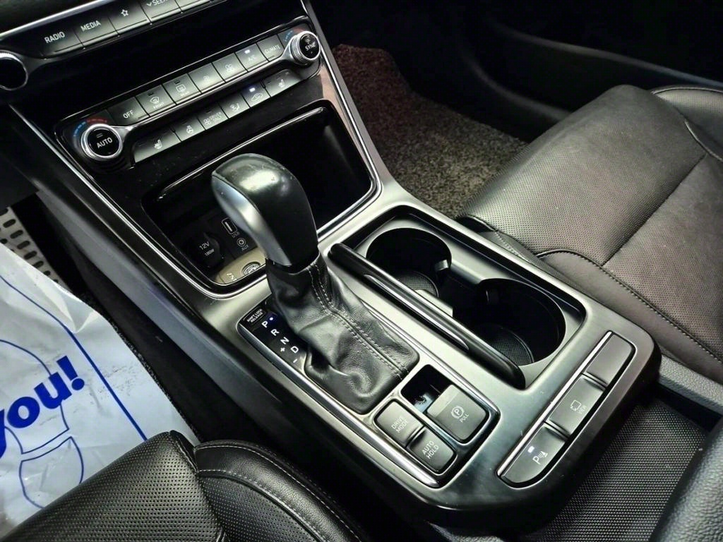 HYUNDAI Grandeur 2018 Gris - Importación desde Corea - HF Imports Iquique - Foto 13