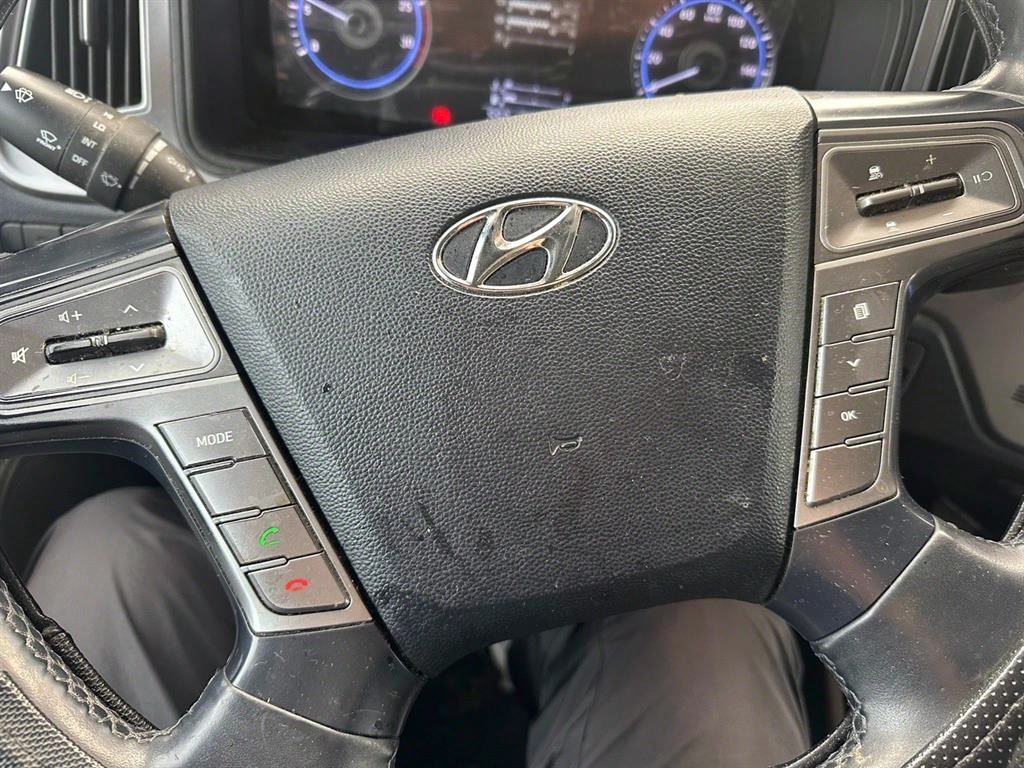 medium and large cargo truck - Vista 12