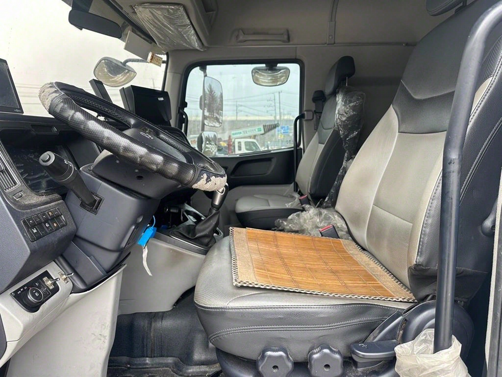 medium and large cargo truck 2022 Blanco - Importación desde Corea - HF Imports Iquique - Foto 14