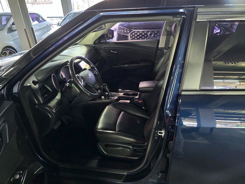 Ssangyong Tivoli - Vista 7