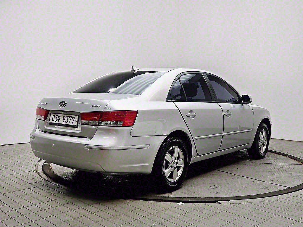 HYUNDAI Sonata - Vista 7