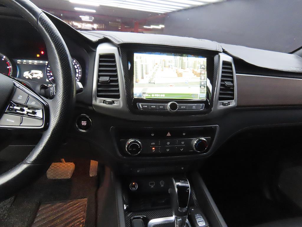 Ssangyong Rexton - Vista 10