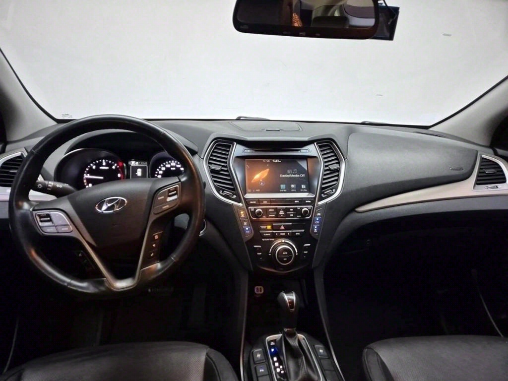 HYUNDAI Maxcruz - Vista 6