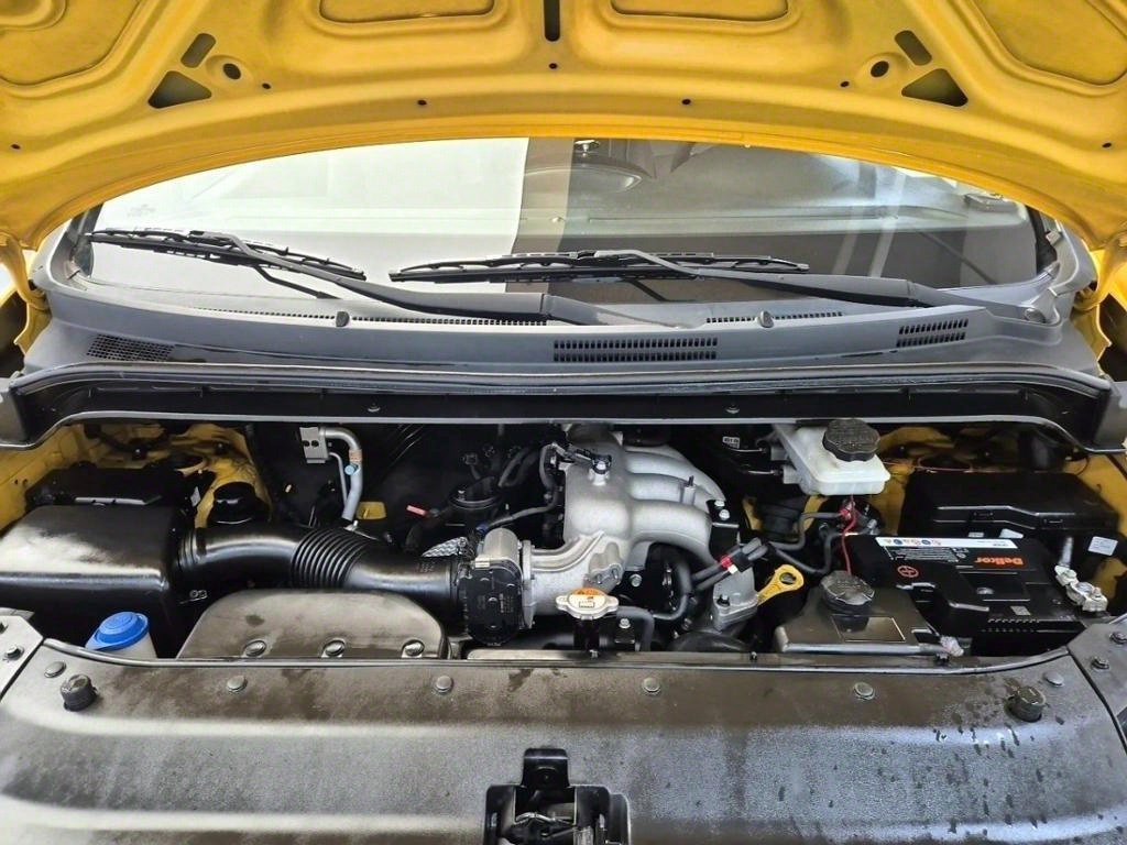 HYUNDAI Starex - Vista 5