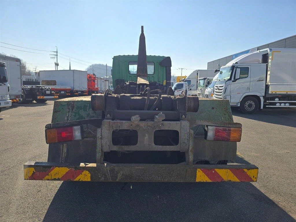 medium and large cargo apChoukJingae - Vista 5